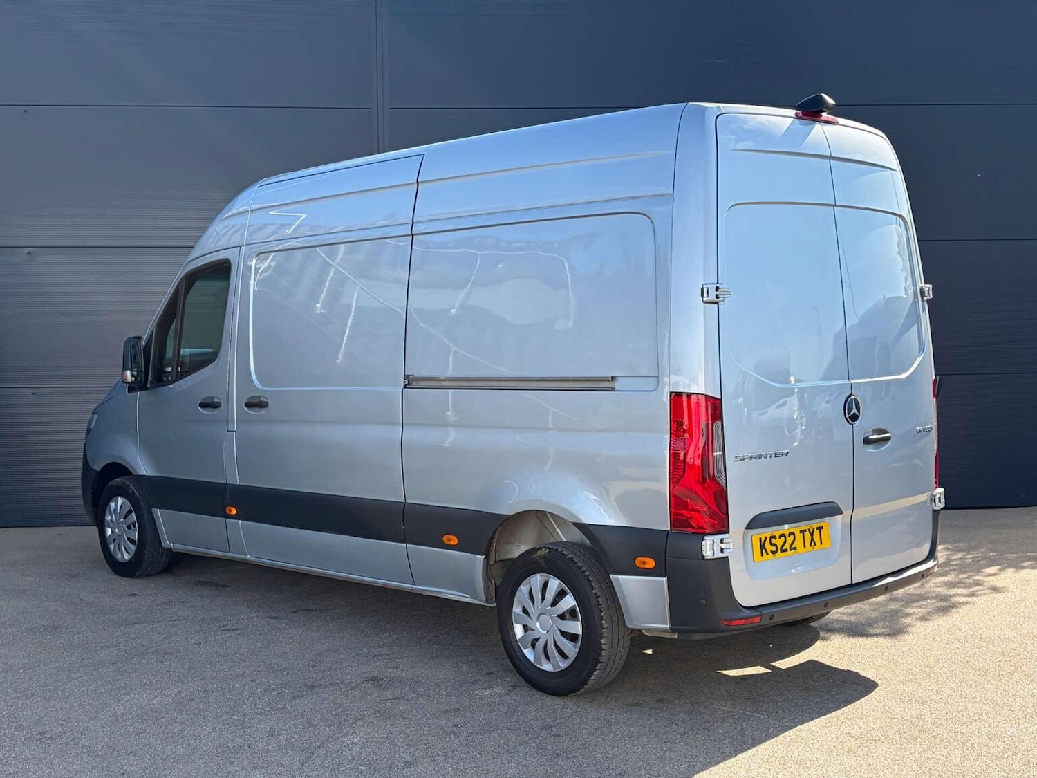 Used Mercedes-Benz Sprinter 2022 for sale - 78210003: Photo 3