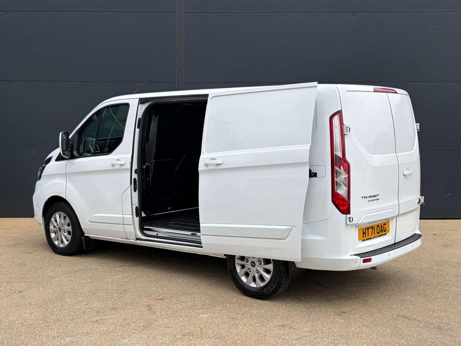 Used Ford Transit Custom 2022 for sale - 77792905: Photo 13
