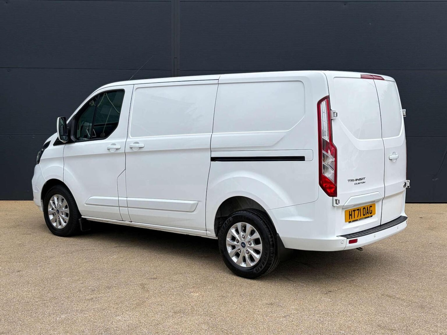 Used Ford Transit Custom 2022 for sale - 77792905: Photo 3