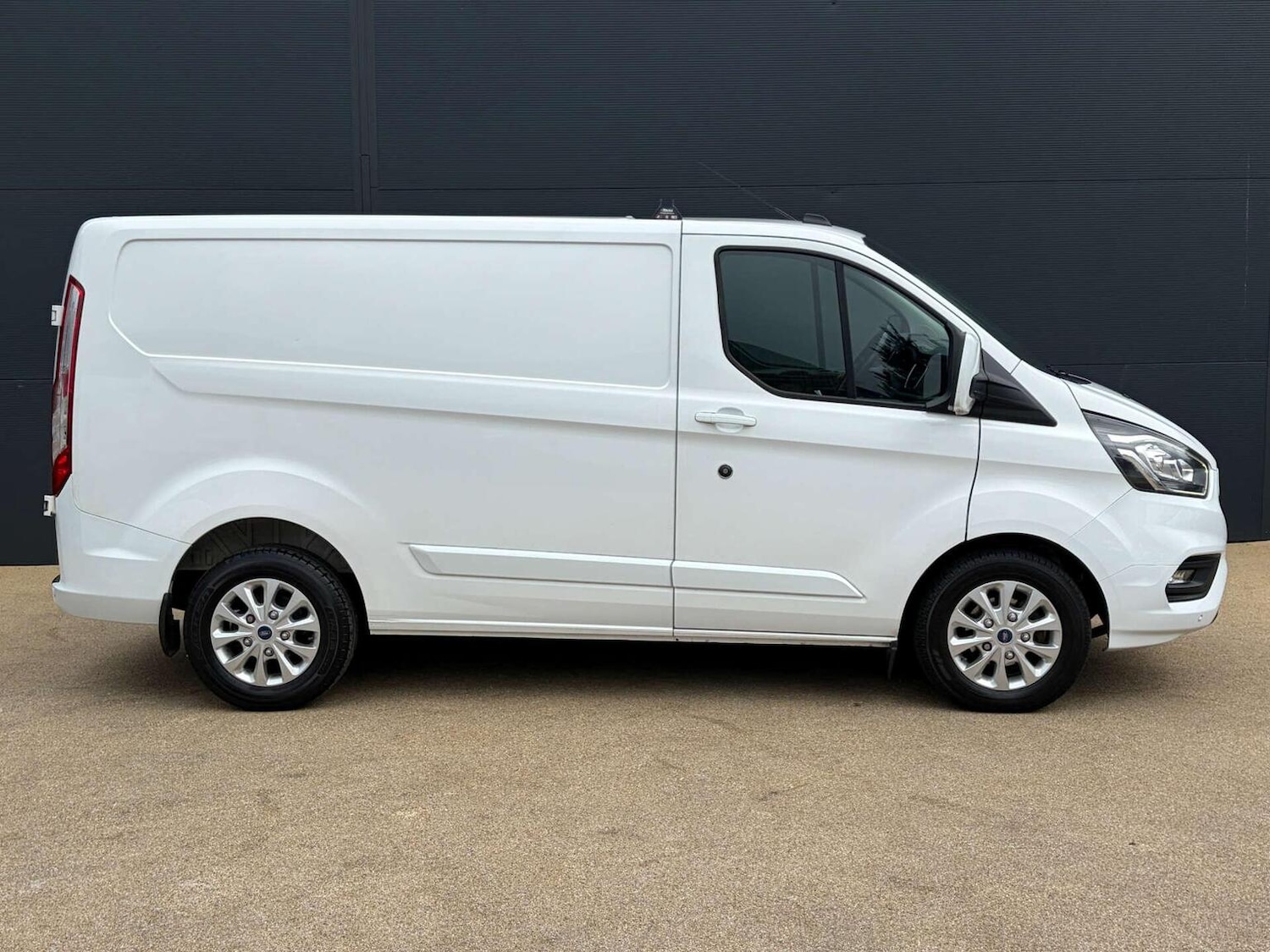Used Ford Transit Custom 2022 for sale - 77792905: Photo 9