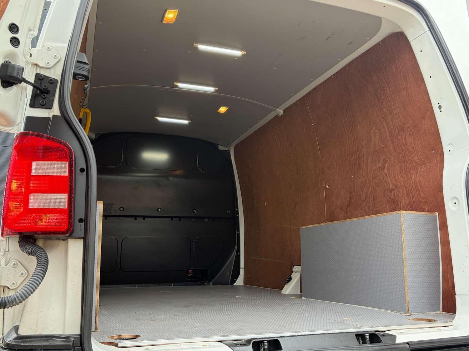 Used Volkswagen Transporter 2019 for sale - 77282710: Photo 14