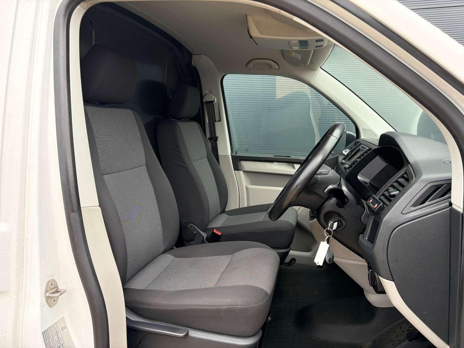 Used Volkswagen Transporter 2019 for sale - 77282710: Photo 23