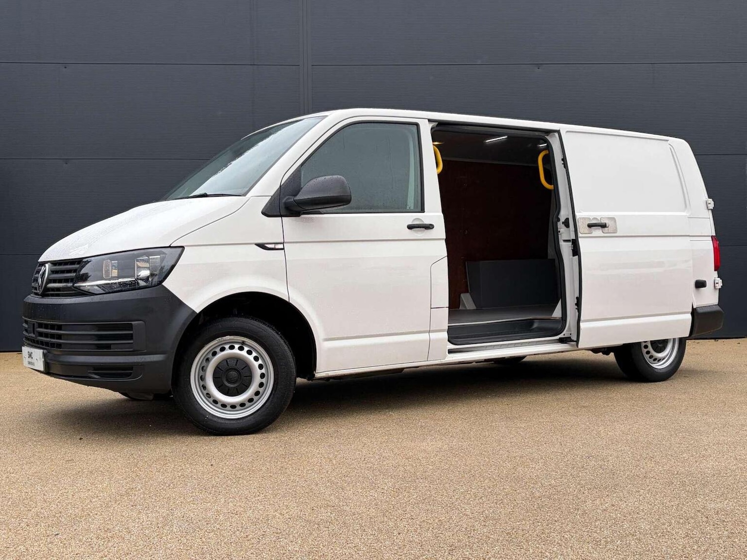 Used Volkswagen Transporter 2019 for sale - 77282710: Photo 5