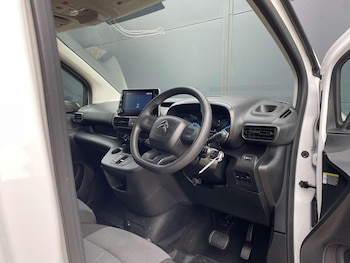 Used Citroen Berlingo 2022 for sale - 77027909: Photo