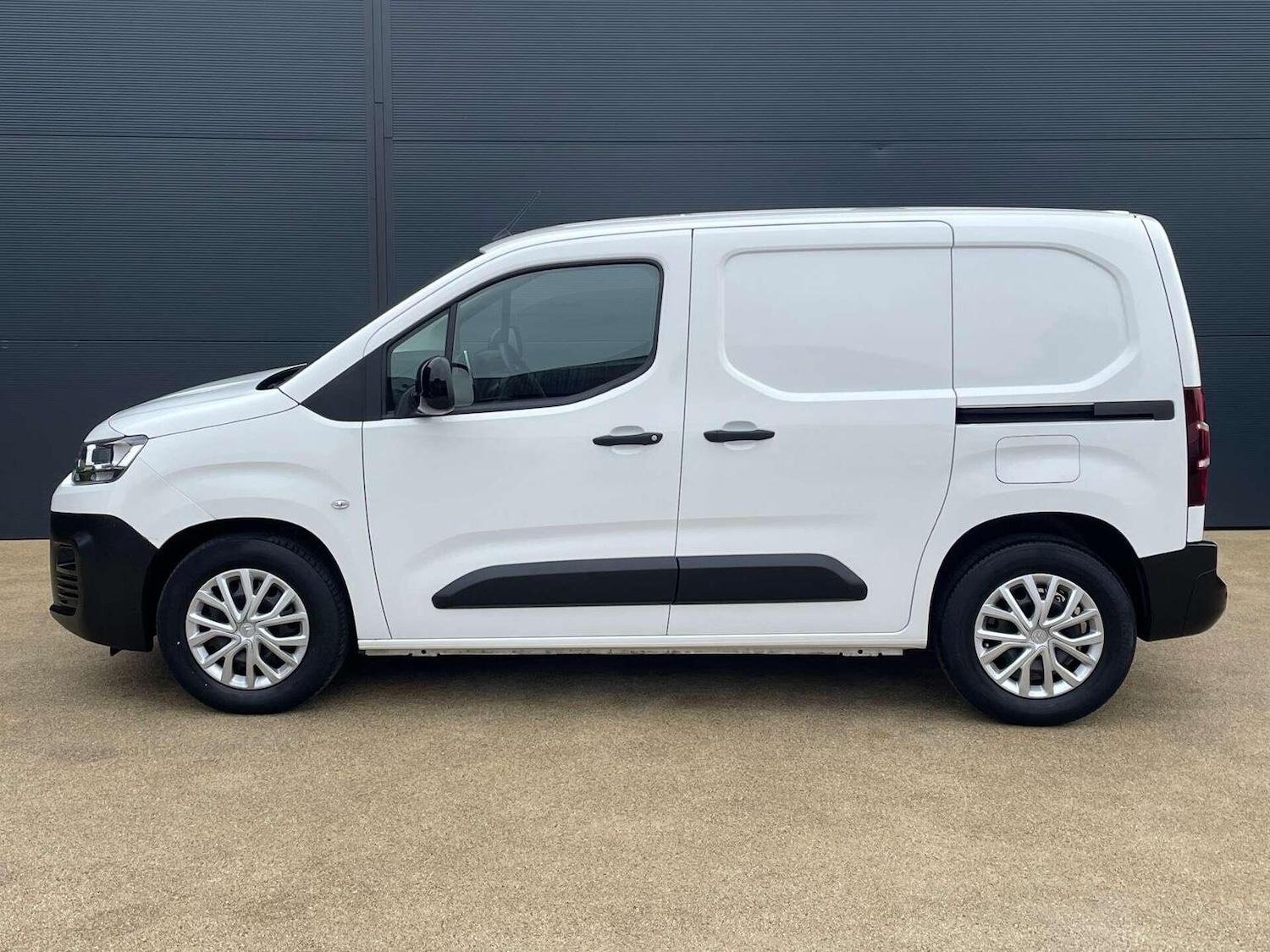 Used Citroen Berlingo 2022 for sale - 77027909: Photo 6