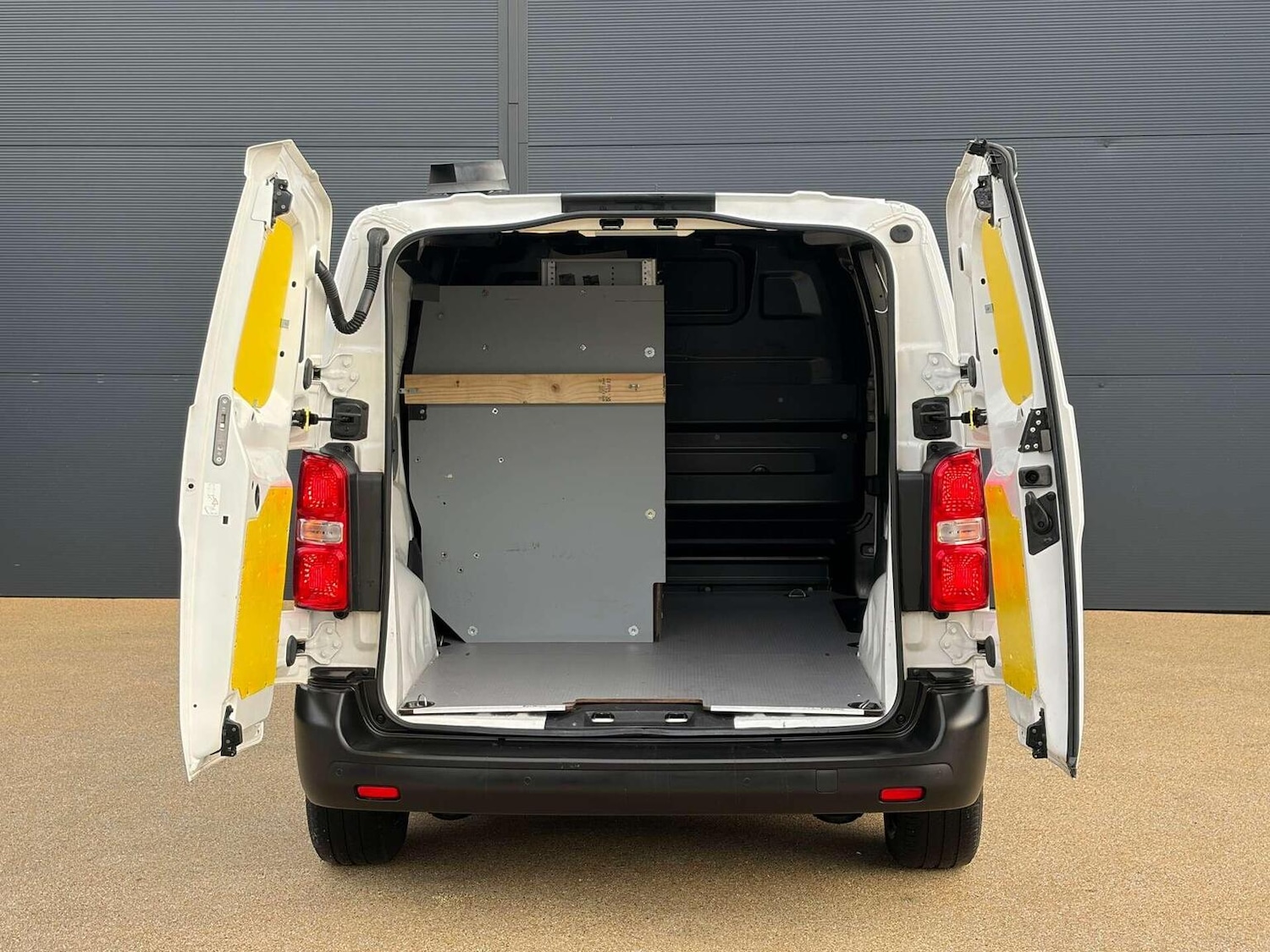 Used Vauxhall Vivaro 2021 for sale - 77258578: Photo 17