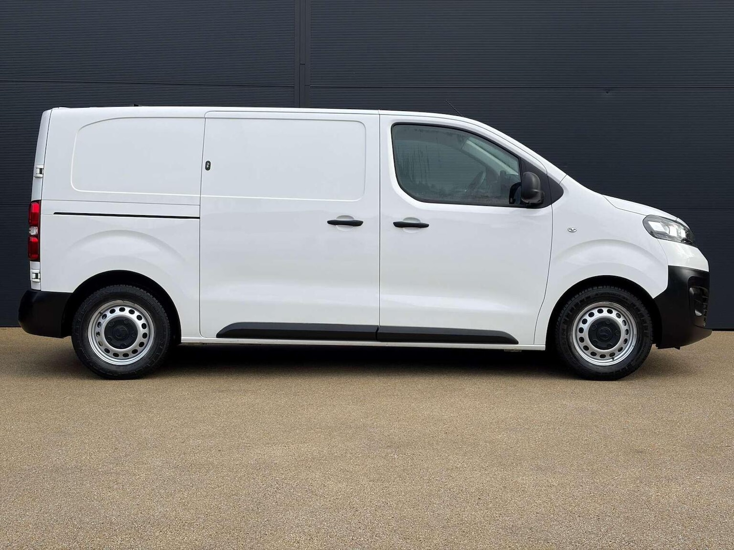 Used Vauxhall Vivaro 2021 for sale - 77258578: Photo 9