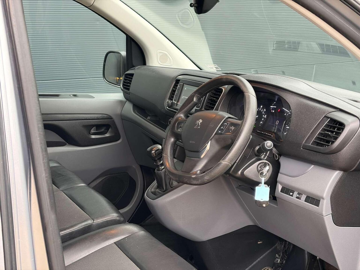 Used Peugeot Expert 2021 for sale - 77336224: Photo 2