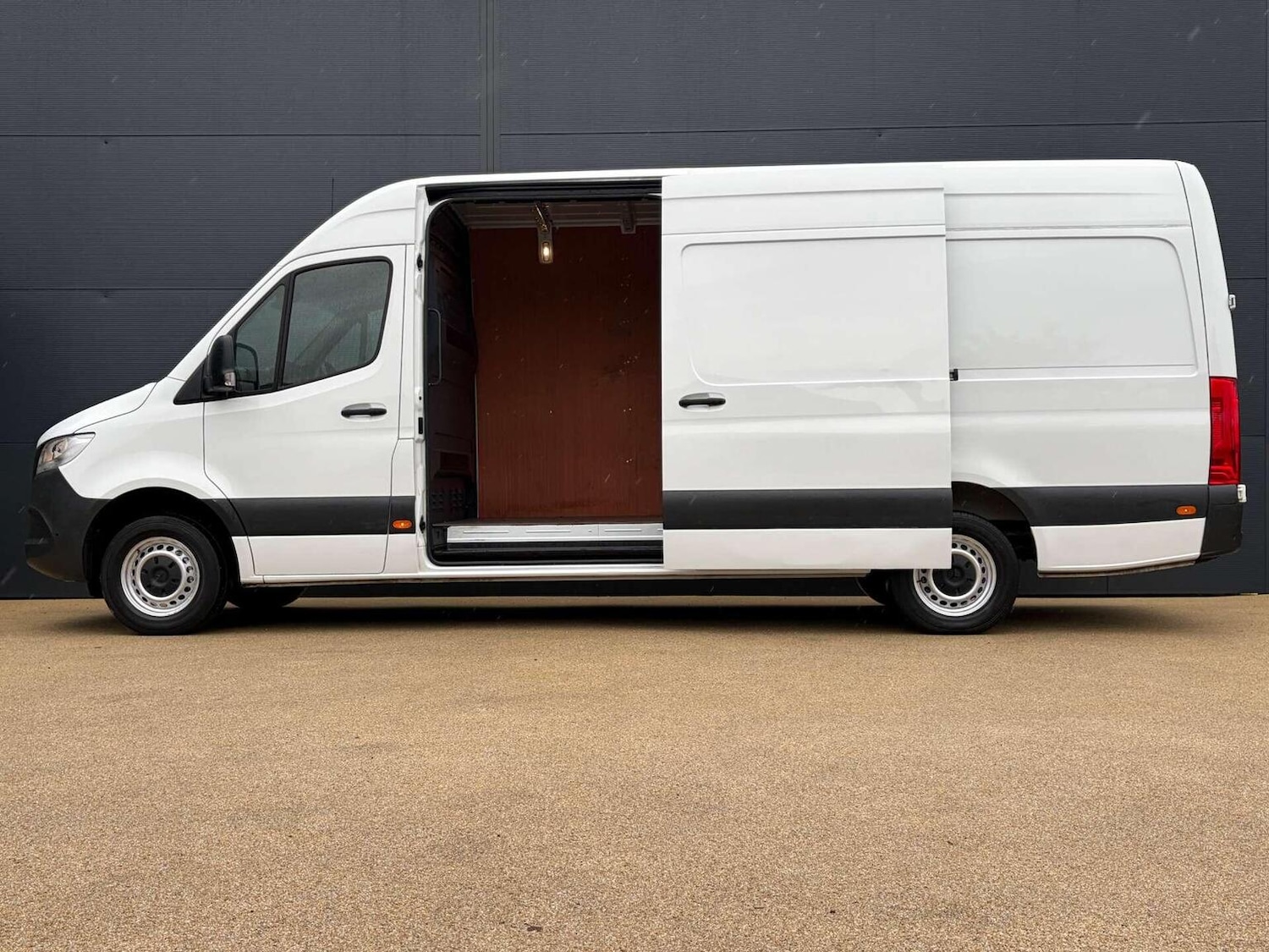 Used Mercedes-Benz Sprinter 2022 for sale - 76974375: Photo 14