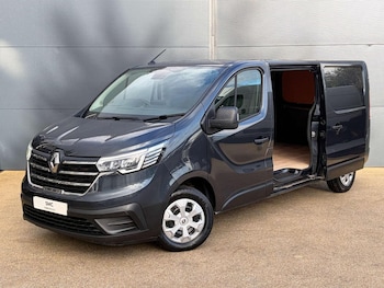 Used Renault Trafic 2023 for sale - 77888436: Photo