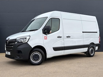 Renault Master feature image