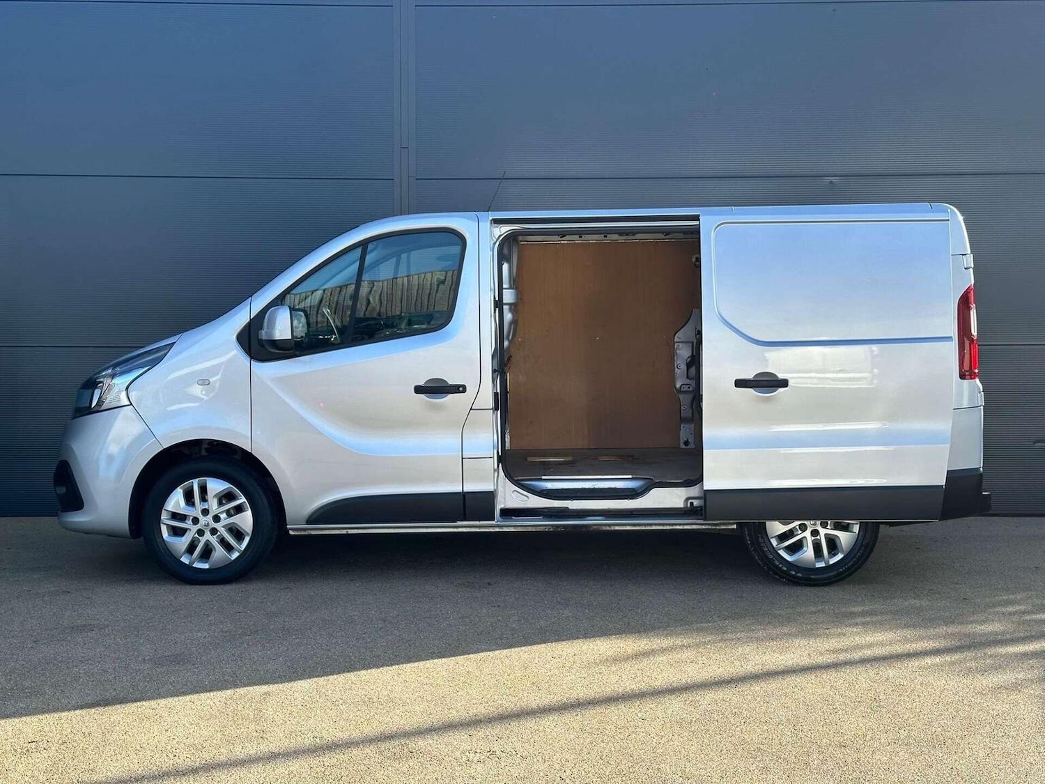 Used Renault Trafic 2019 for sale - 77584619: Photo 14