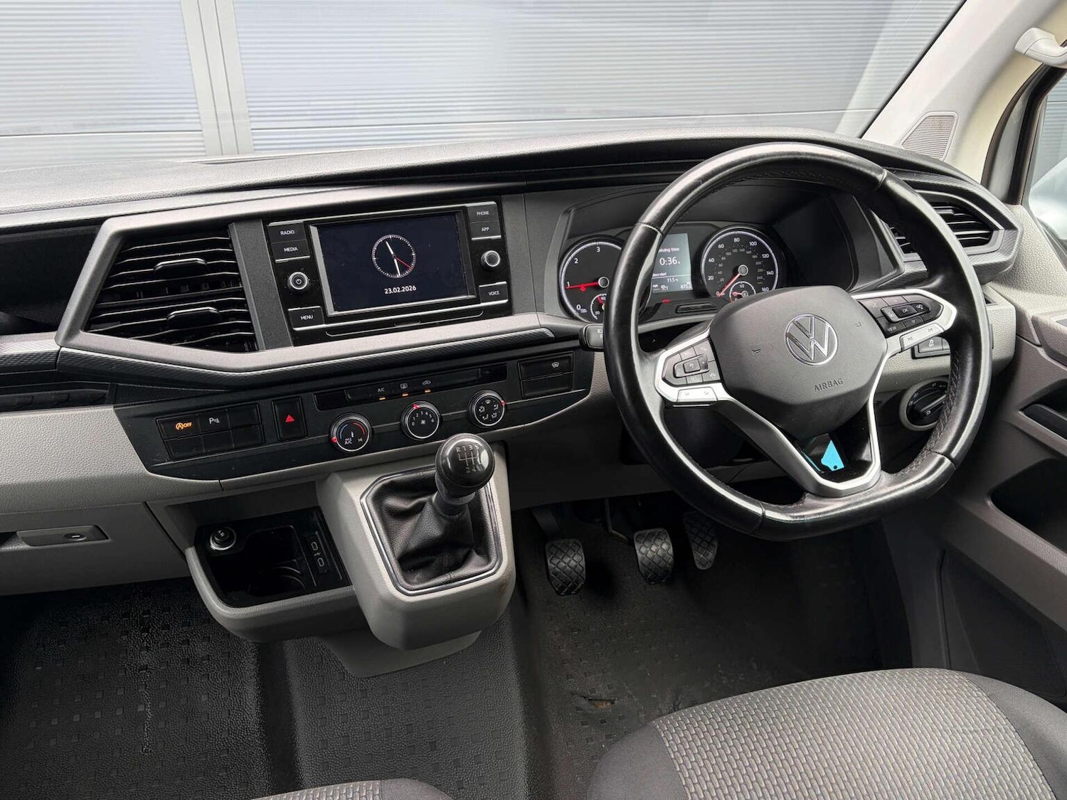 Used Volkswagen Transporter 2022 for sale - 77639012: Photo 50