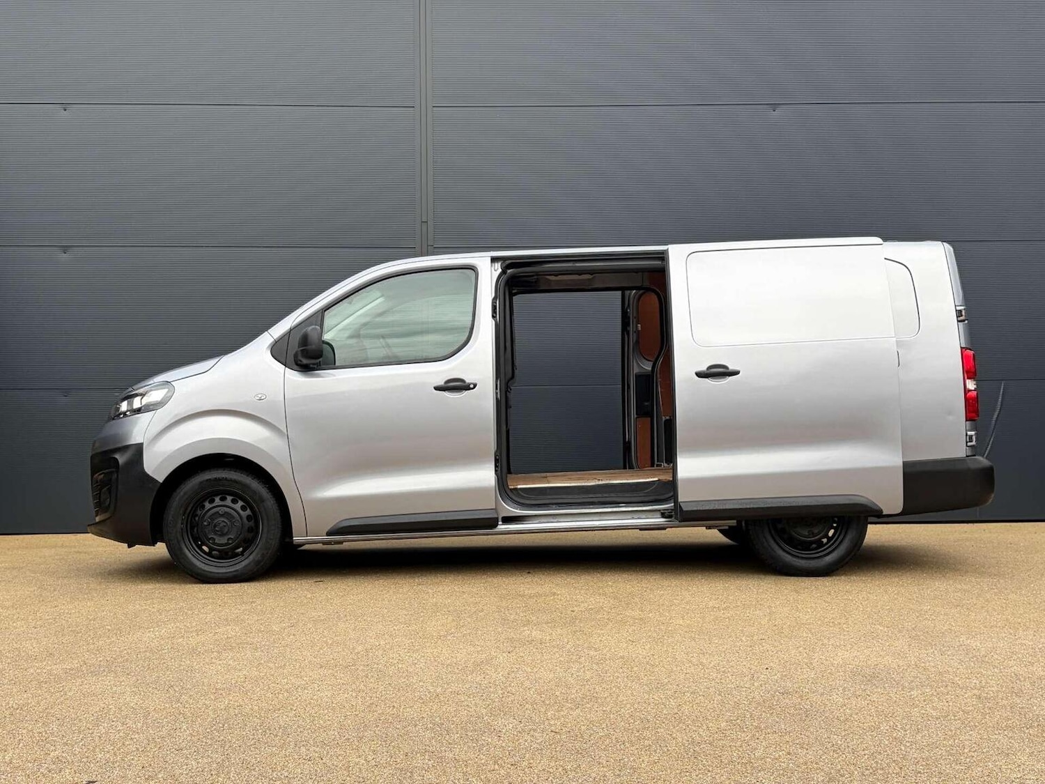 Used Vauxhall Vivaro 2022 for sale - 76884934: Photo 11