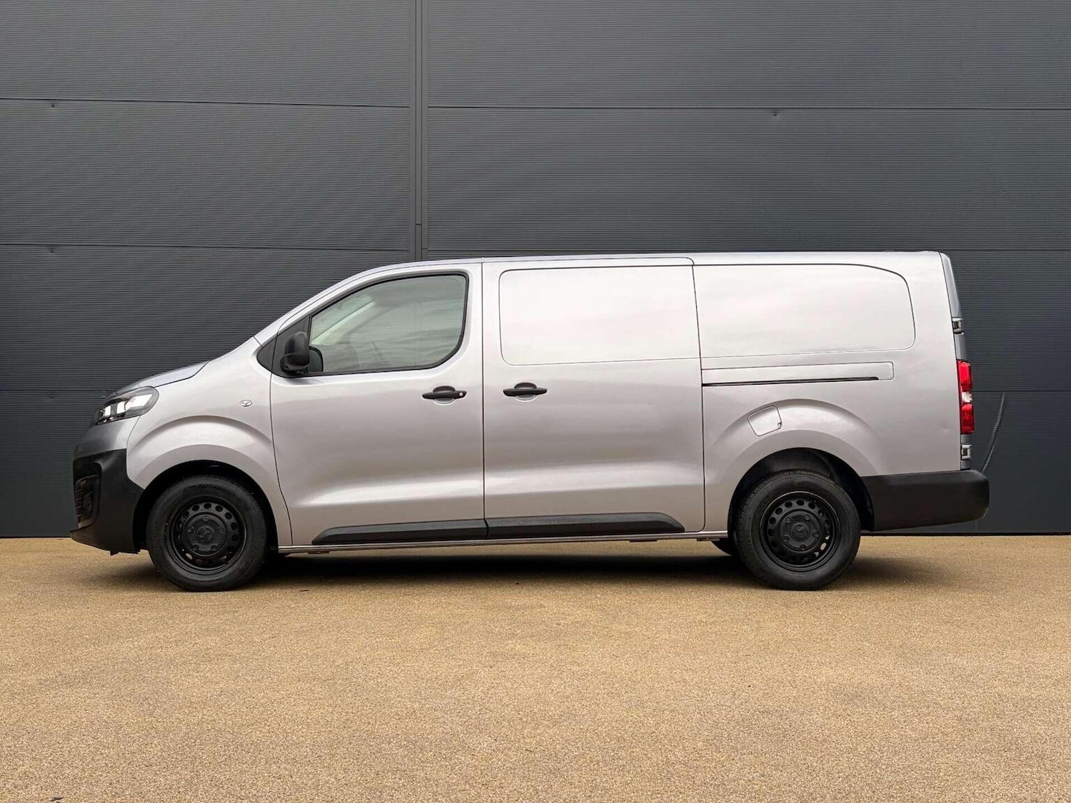 Used Vauxhall Vivaro 2022 for sale - 76884934: Photo 9
