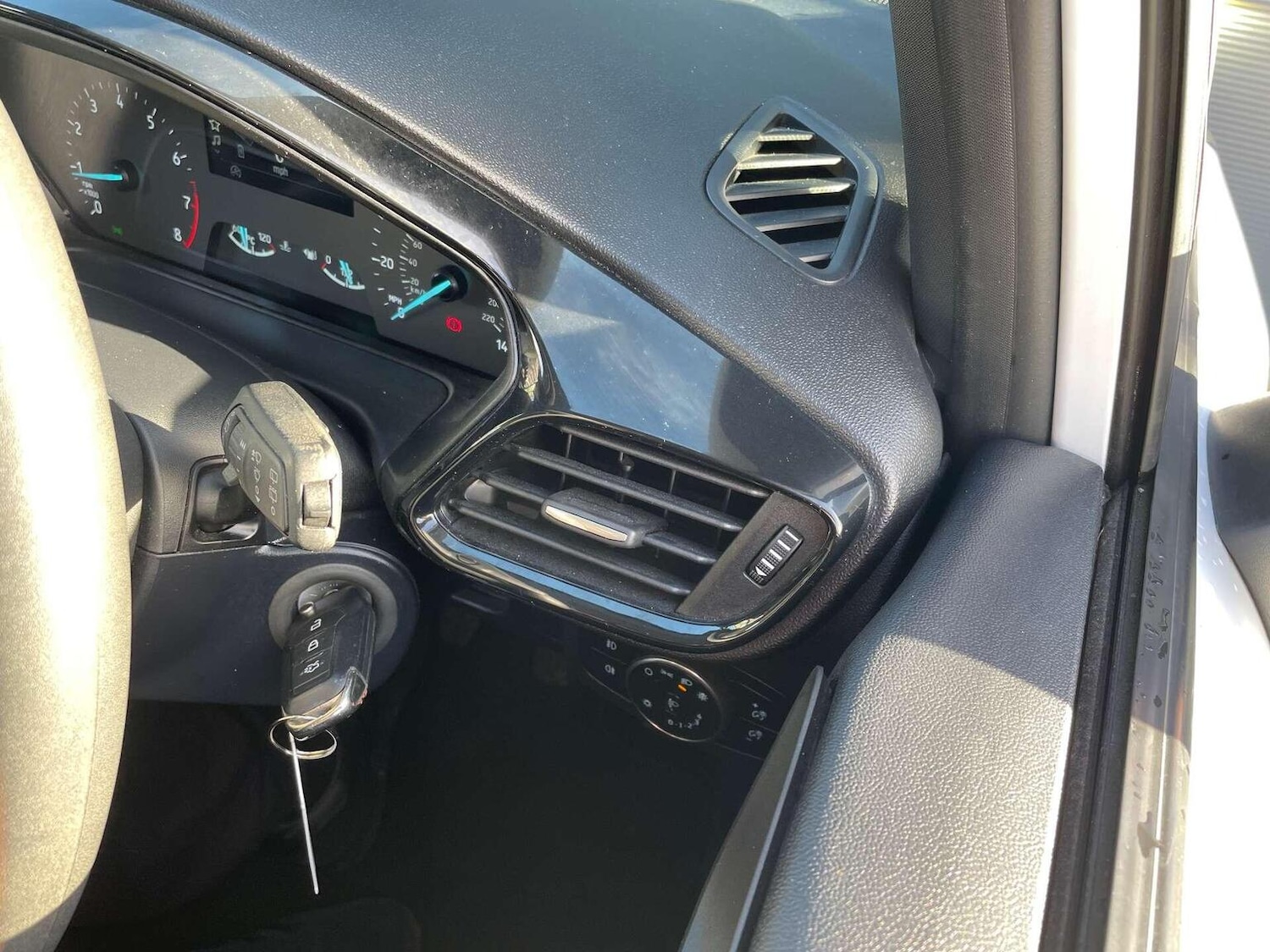 Used Ford Fiesta Van 2021 for sale - 76769839: Photo 31