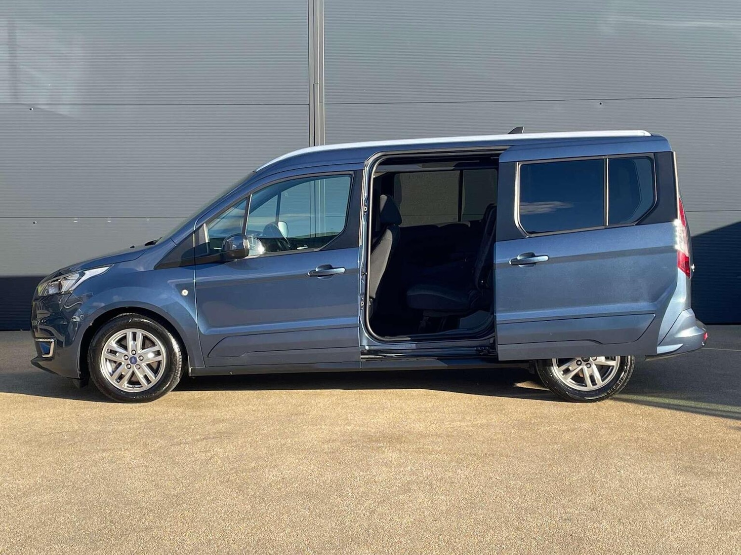 Used Ford Grand Tourneo Connect 2021 for sale - 77023163: Photo 11