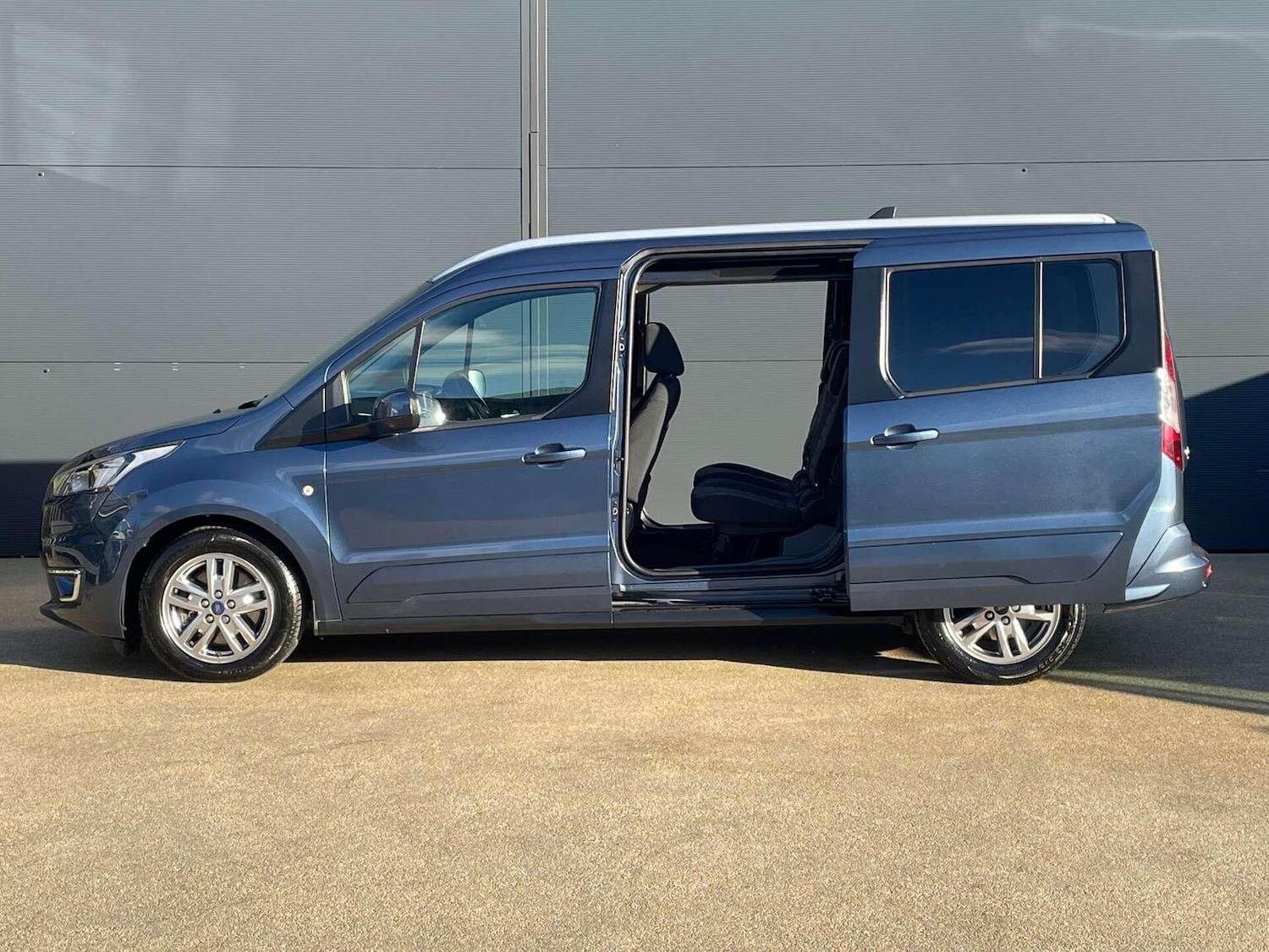 Used Ford Grand Tourneo Connect 2021 for sale - 77023163: Photo 14