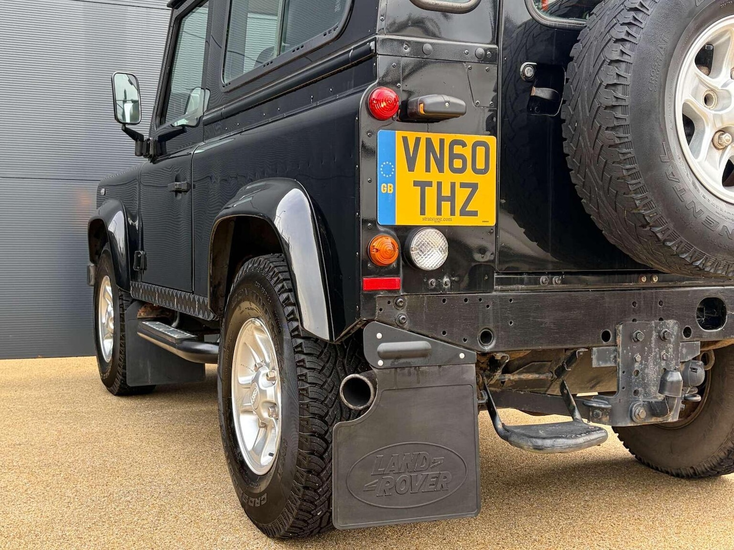 Used Land Rover Defender 2010 for sale - 77077115: Photo 11