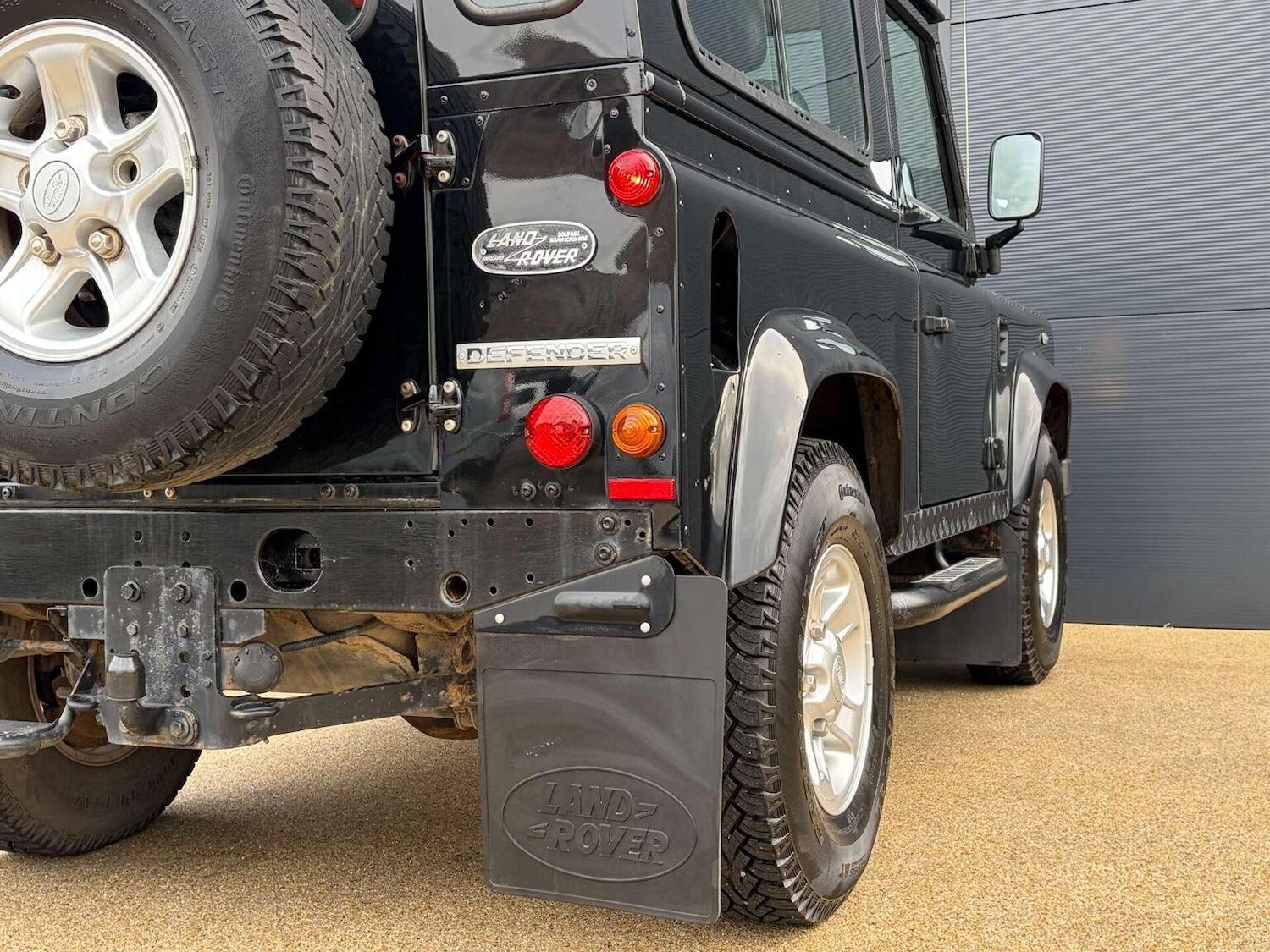 Used Land Rover Defender 2010 for sale - 77077115: Photo 13