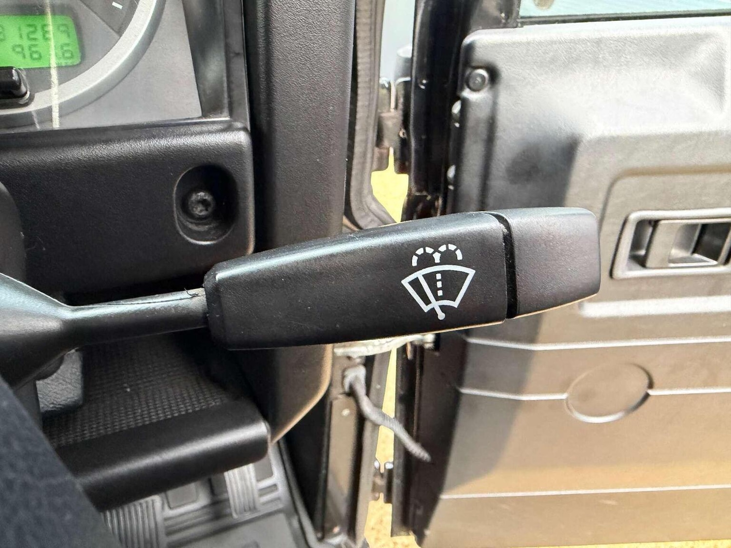 Used Land Rover Defender 2010 for sale - 77077115: Photo 19