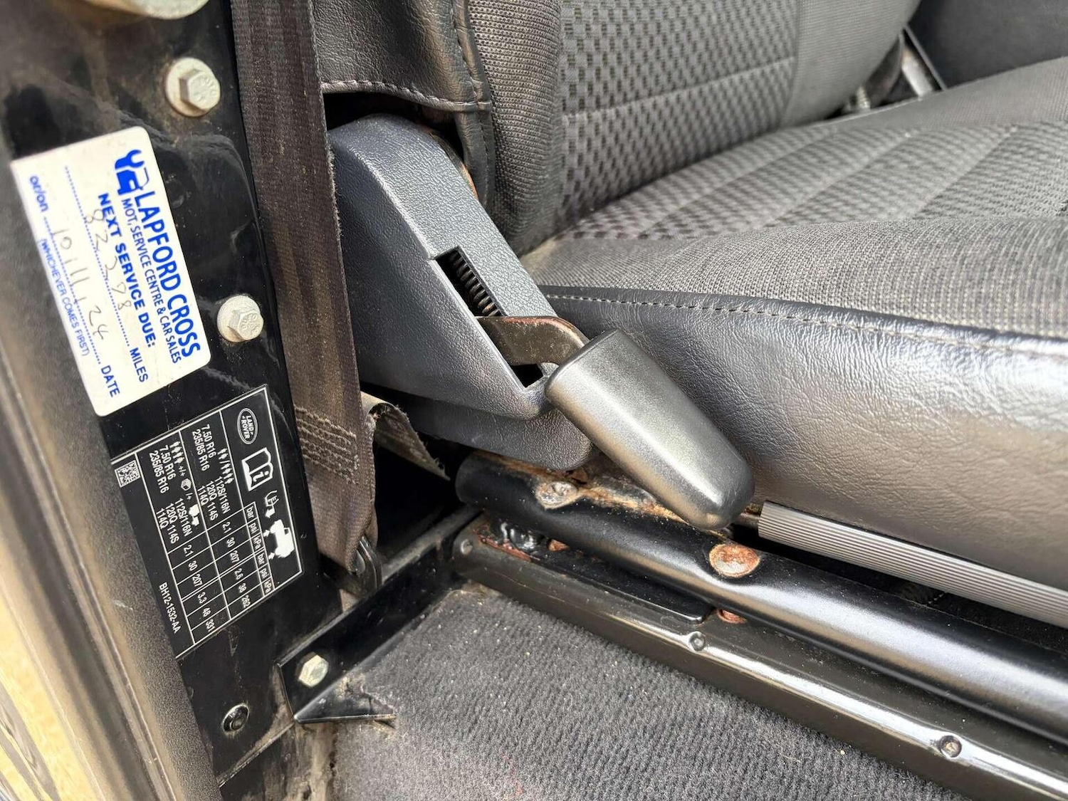 Used Land Rover Defender 2010 for sale - 77077115: Photo 33