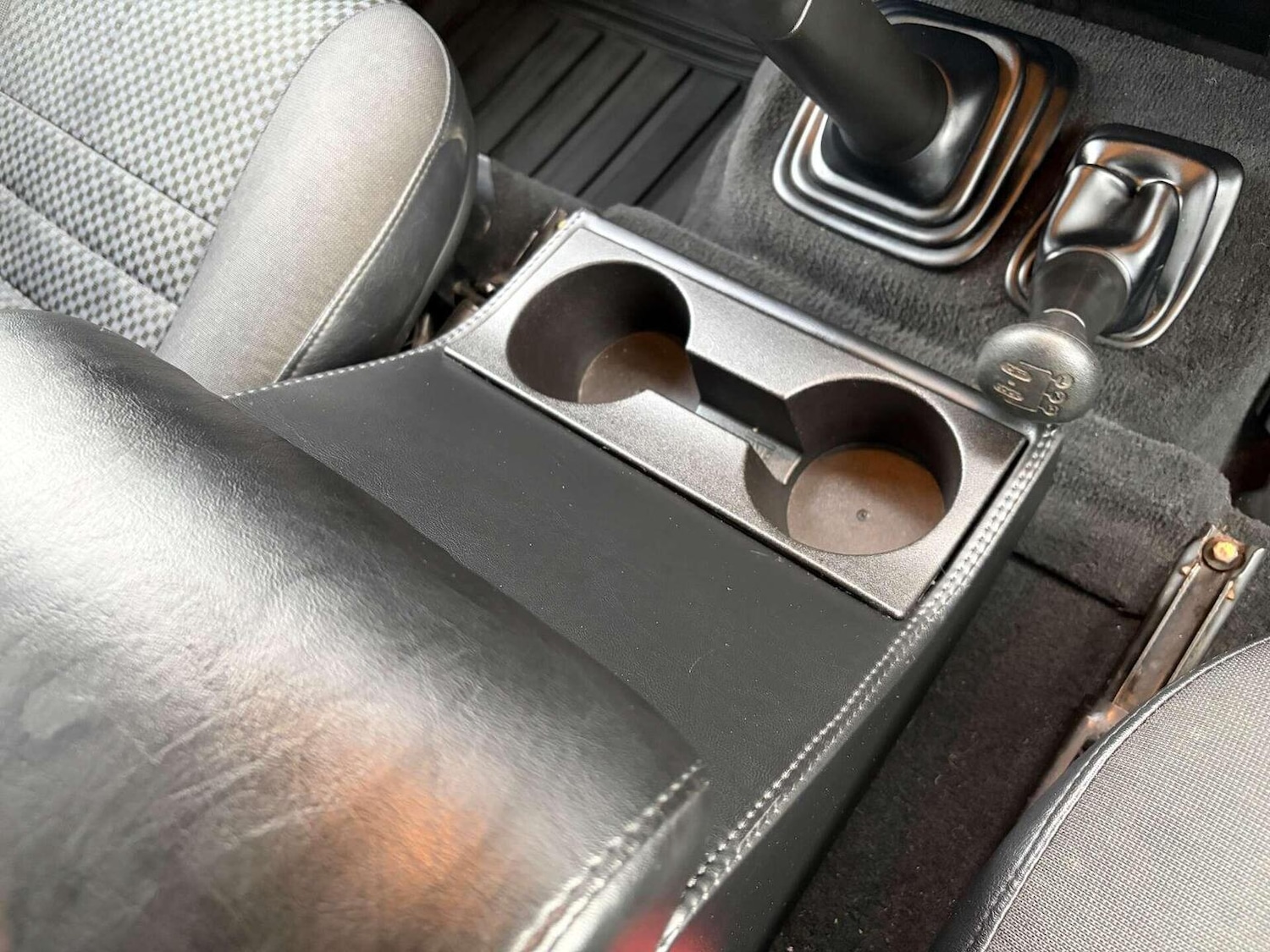 Used Land Rover Defender 2010 for sale - 77077115: Photo 34