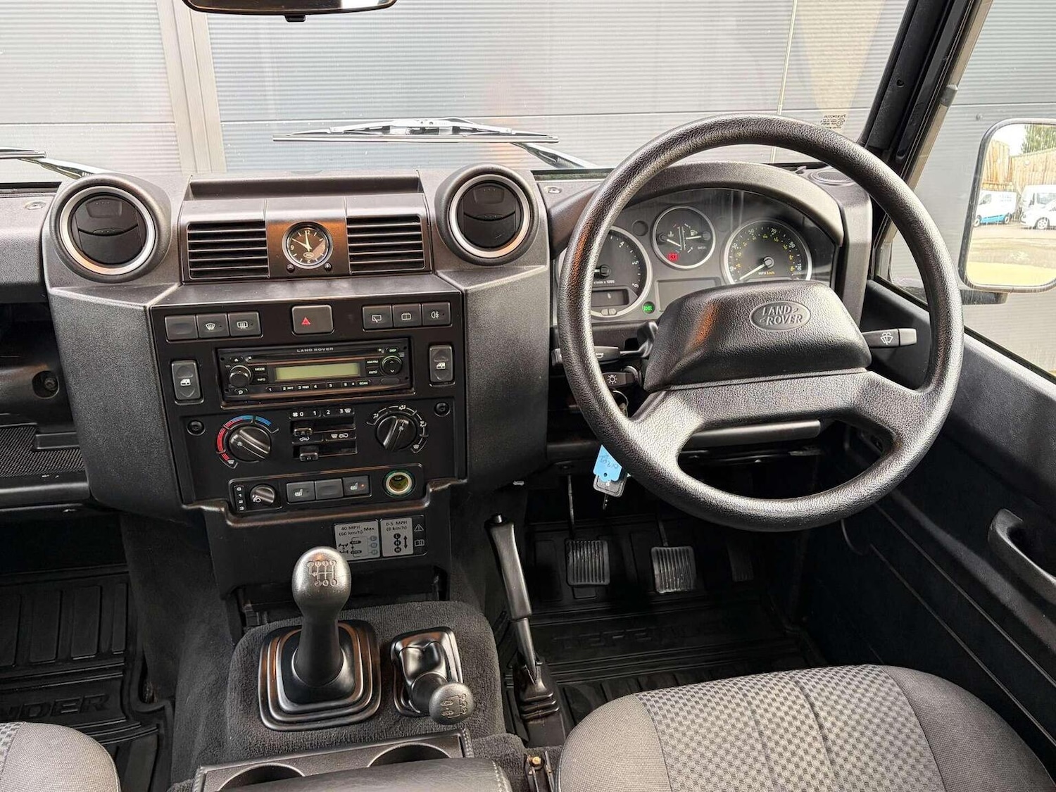 Used Land Rover Defender 2010 for sale - 77077115: Photo 39