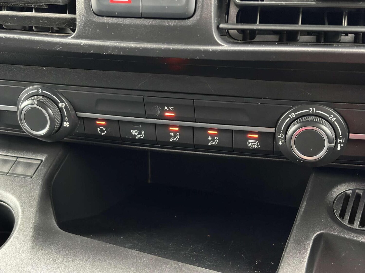 Used Peugeot Partner 2021 for sale - 77417201: Photo 32