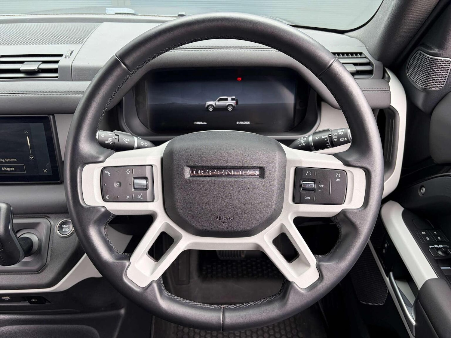 Used Land Rover Defender 90 2023 for sale - 78112083: Photo 50