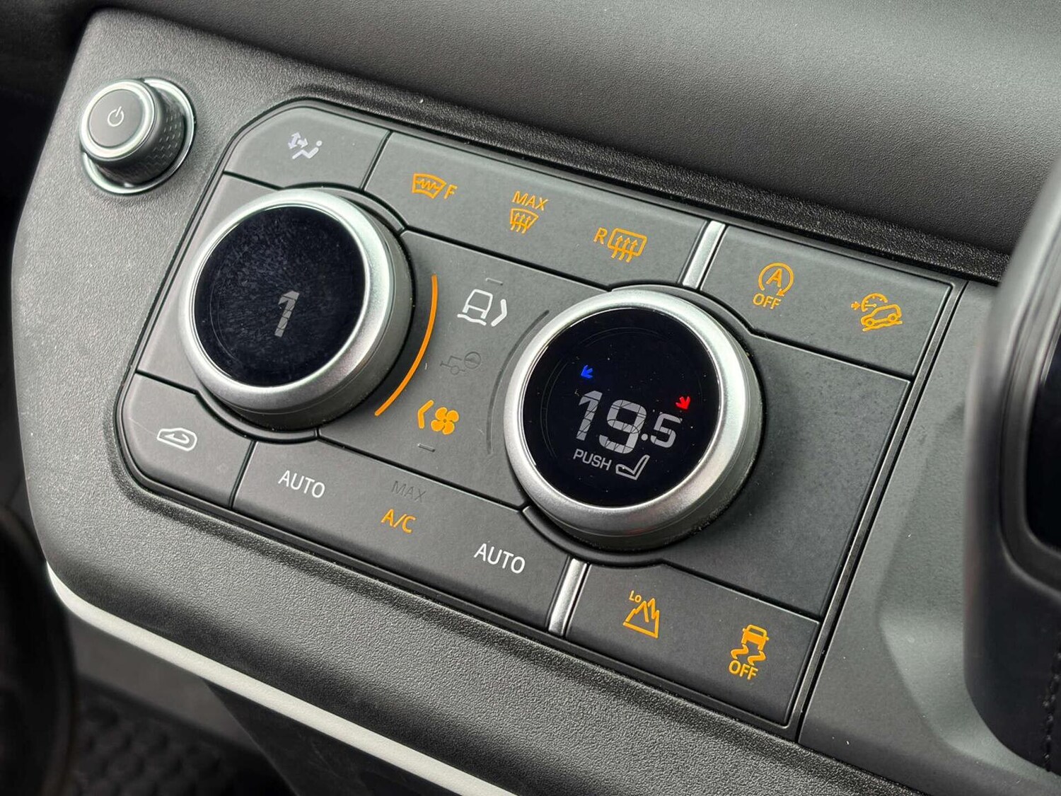 Used Land Rover Defender 90 2023 for sale - 78112083: Photo 53