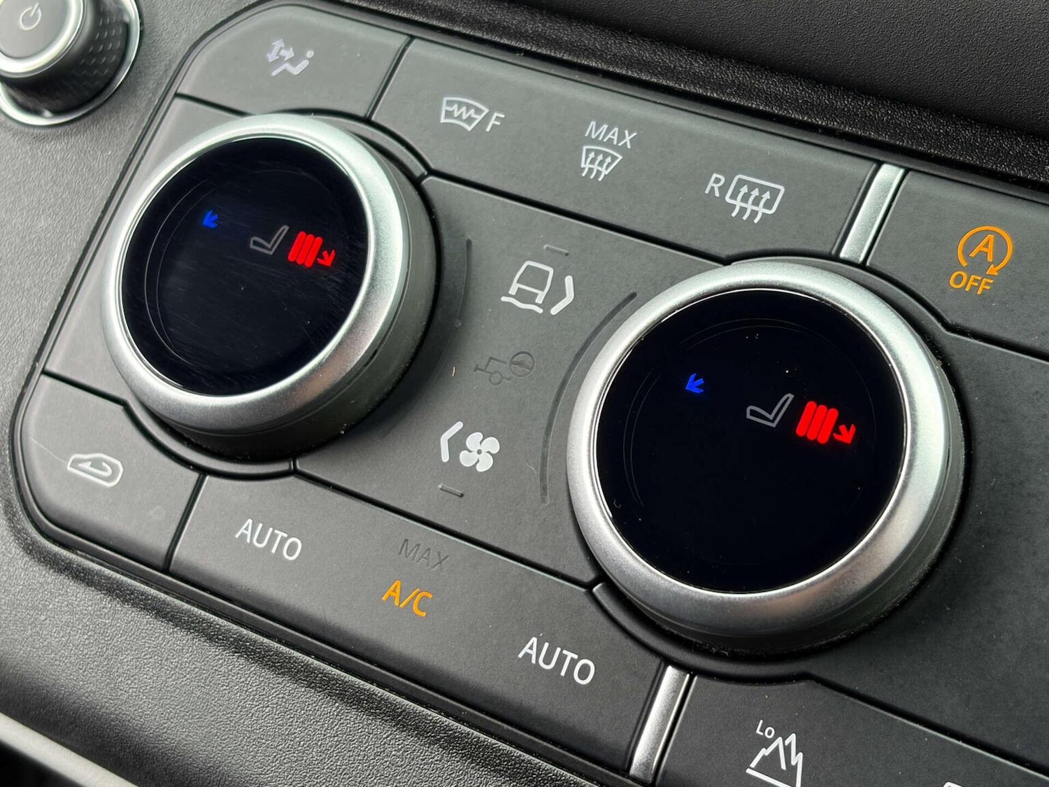 Used Land Rover Defender 90 2023 for sale - 78112083: Photo 54