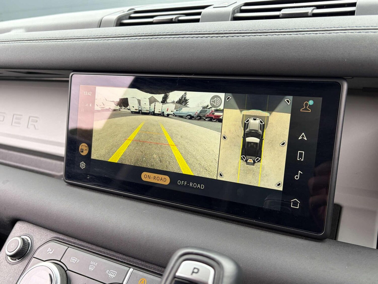 Used Land Rover Defender 90 2023 for sale - 78112083: Photo 59