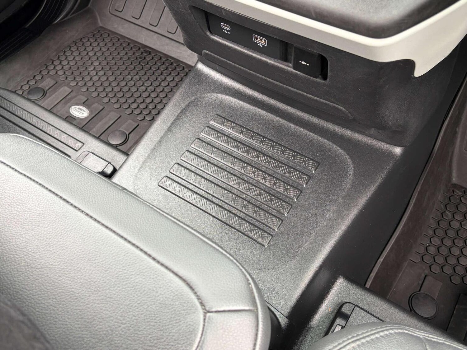 Used Land Rover Defender 90 2023 for sale - 78112083: Photo 66