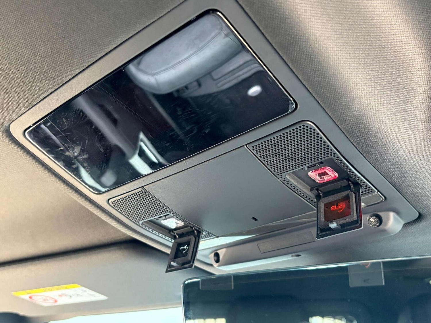 Used Land Rover Defender 90 2023 for sale - 78112083: Photo 69