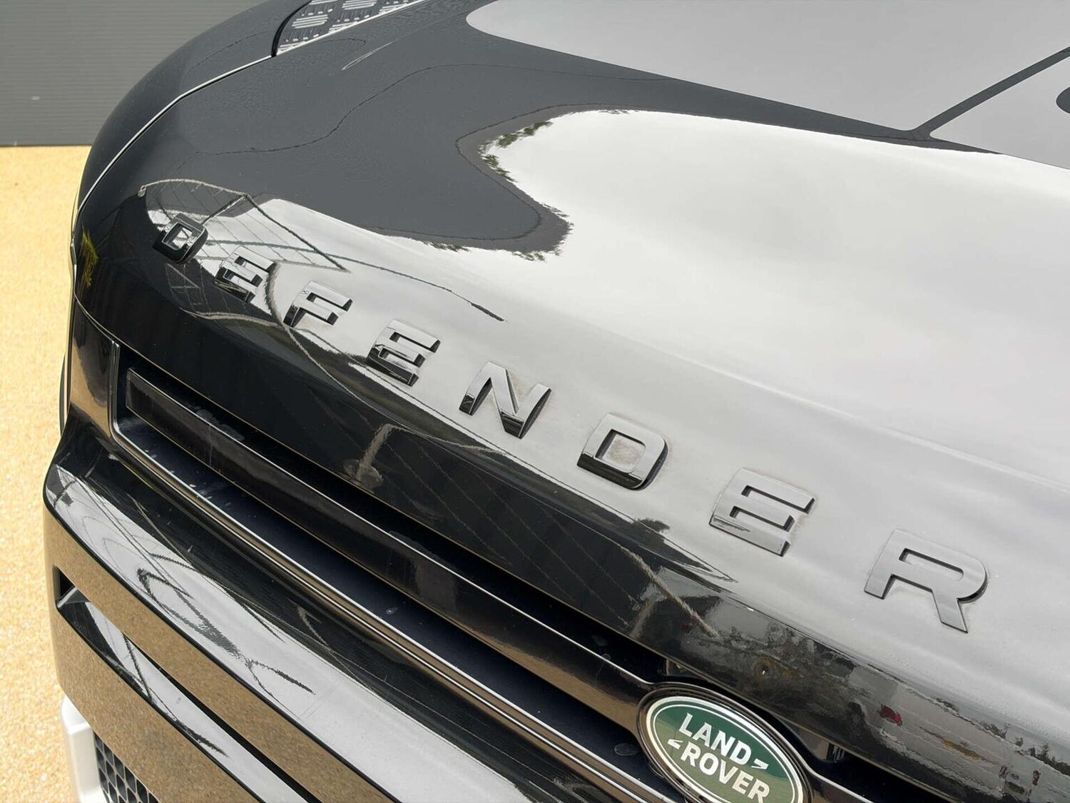 Used Land Rover Defender 90 2023 for sale - 78112083: Photo 9