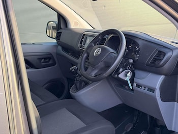 Used Vauxhall Vivaro 2022 for sale - 77023156: Photo