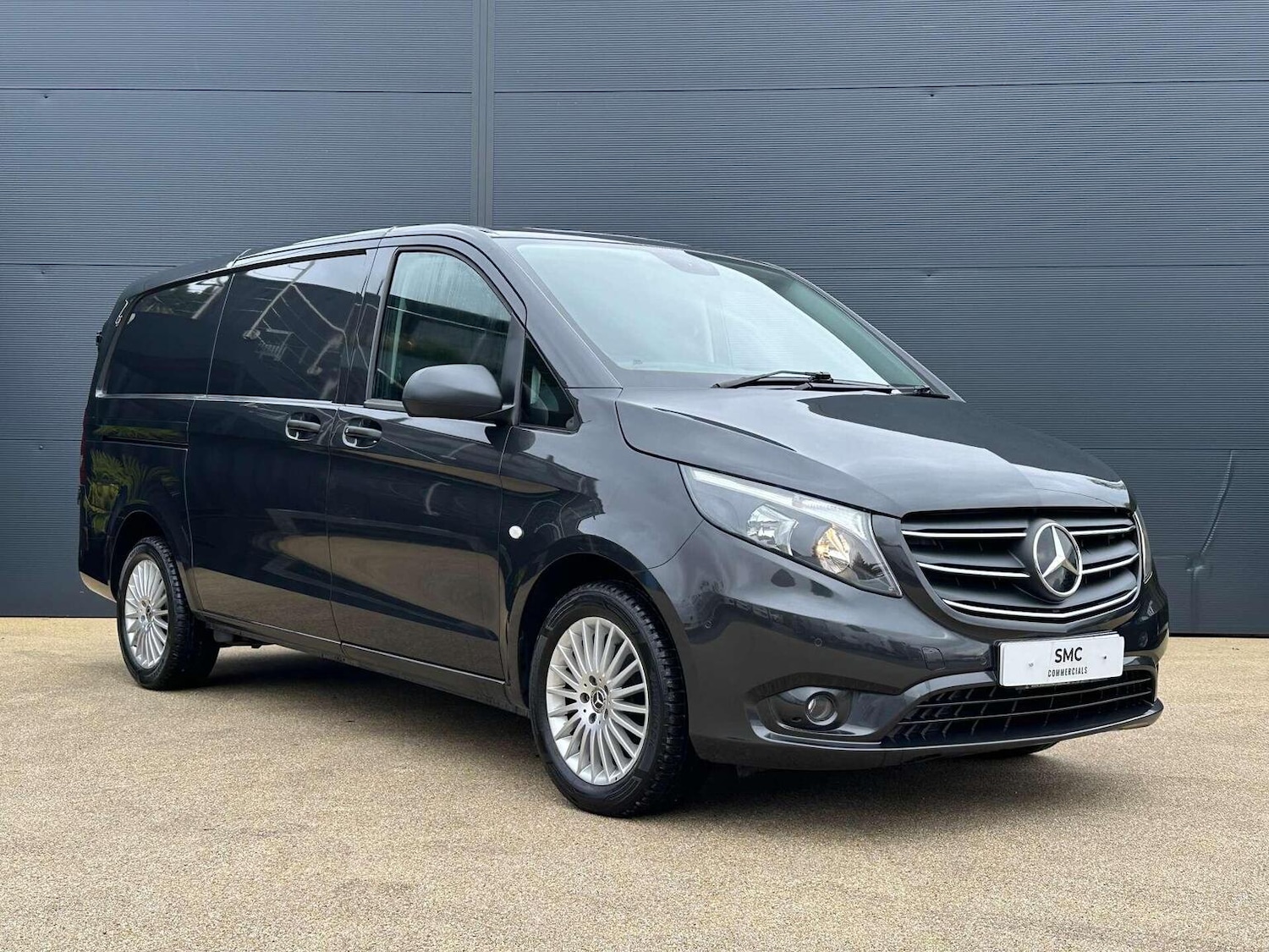 Used Mercedes-Benz Vito 2021 for sale - 77632400: Photo 2