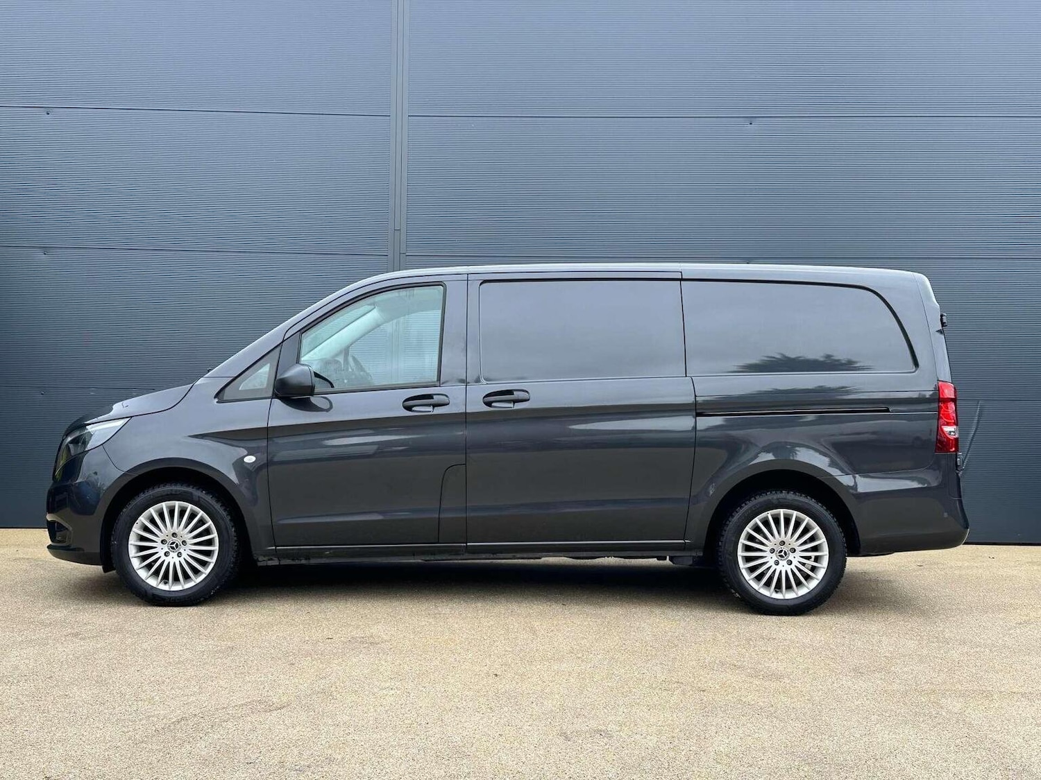 Used Mercedes-Benz Vito 2021 for sale - 77632400: Photo 4