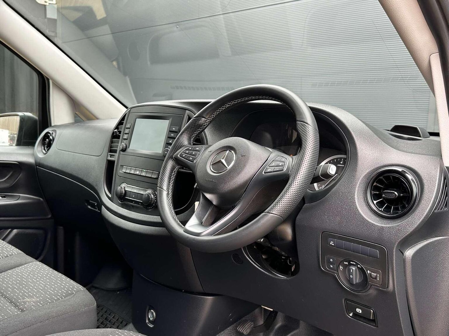 Used Mercedes-Benz Vito 2021 for sale - 77632400: Photo 8