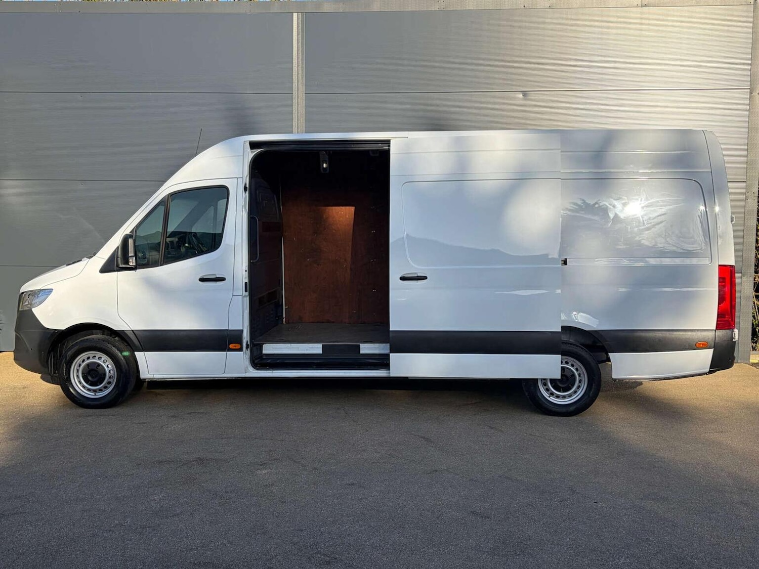 Used Mercedes-Benz Sprinter 2023 for sale - 77945738: Photo 10