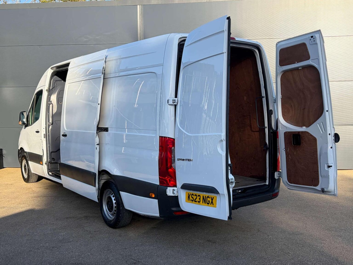 Used Mercedes-Benz Sprinter 2023 for sale - 77945738: Photo 14