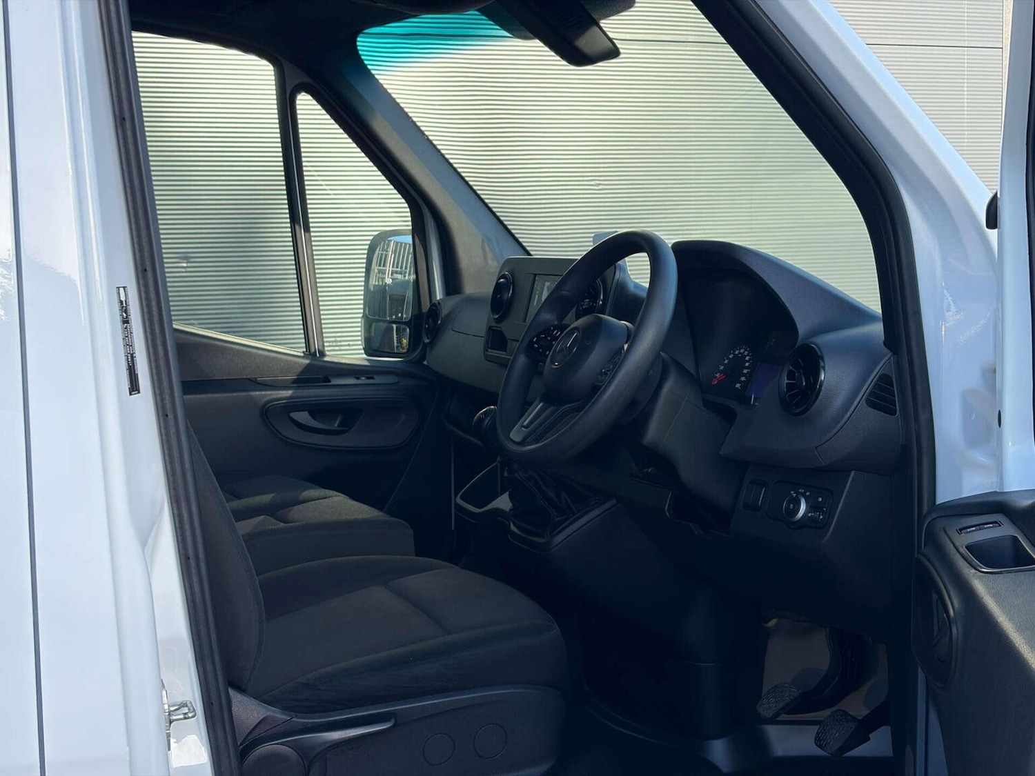 Used Mercedes-Benz Sprinter 2023 for sale - 77945738: Photo 2