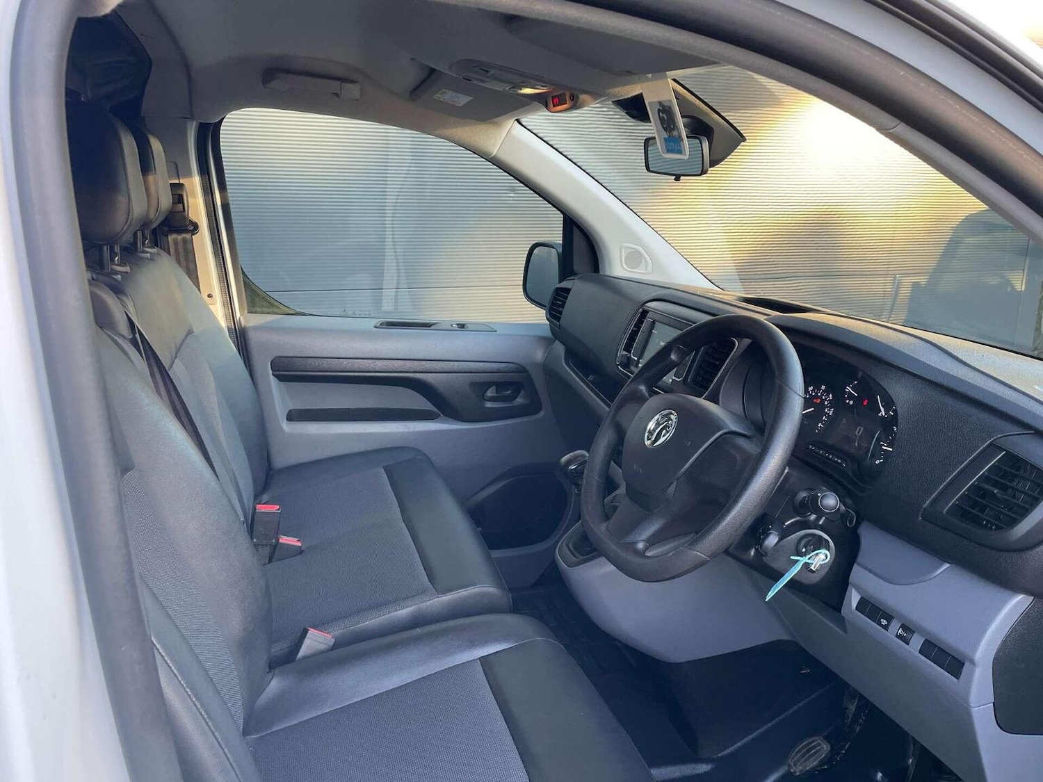 Used Vauxhall Vivaro 2021 for sale - 76687182: Photo 2