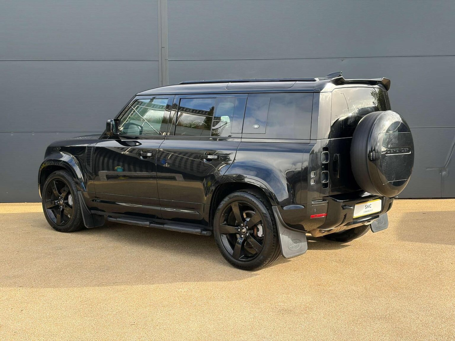 Used Land Rover Defender 2024 for sale - 77548290: Photo 3