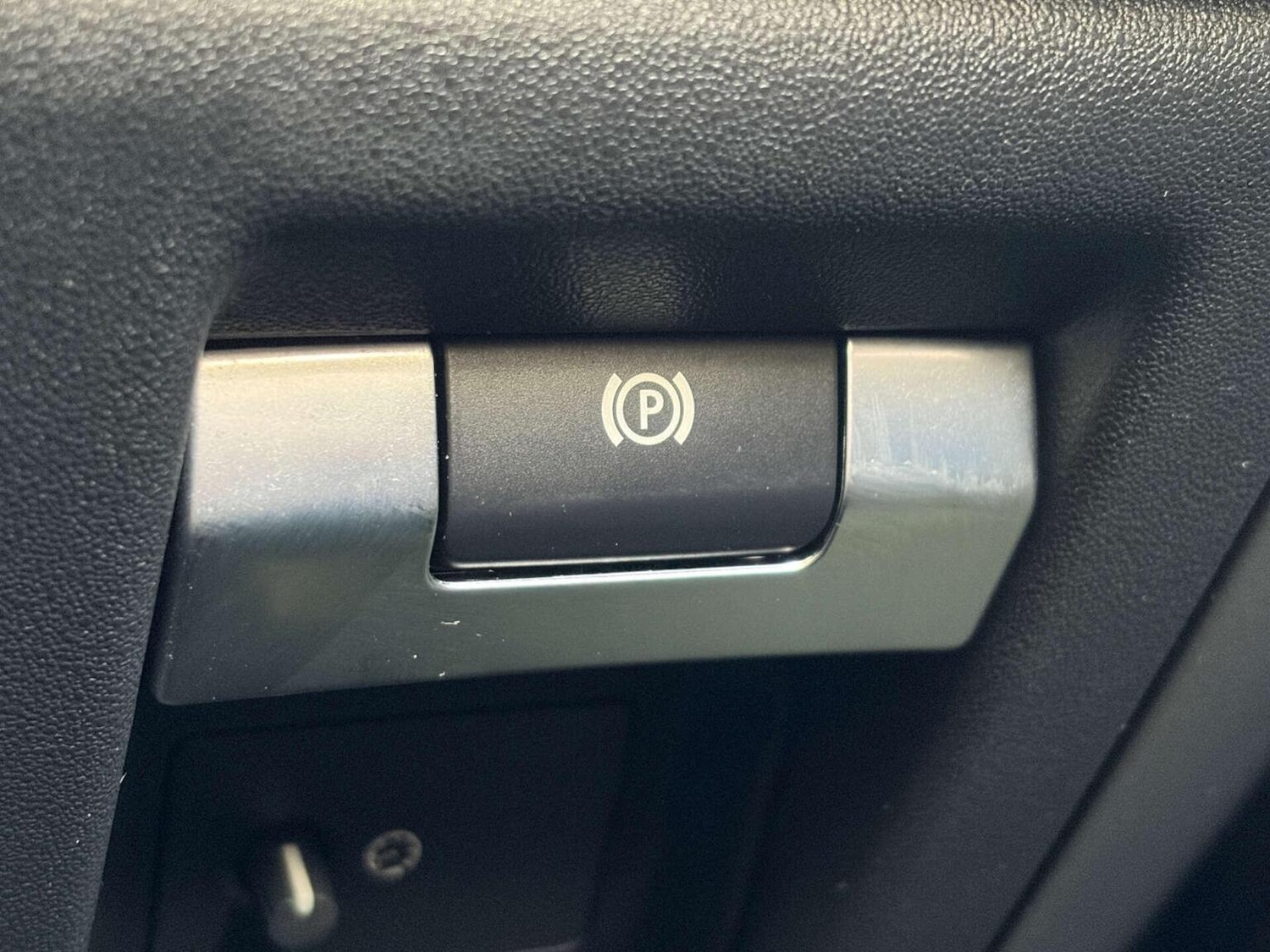 Used Land Rover Defender 2024 for sale - 77548290: Photo 41