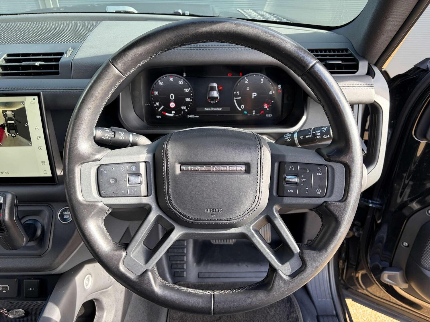 Used Land Rover Defender 2024 for sale - 77548290: Photo 52