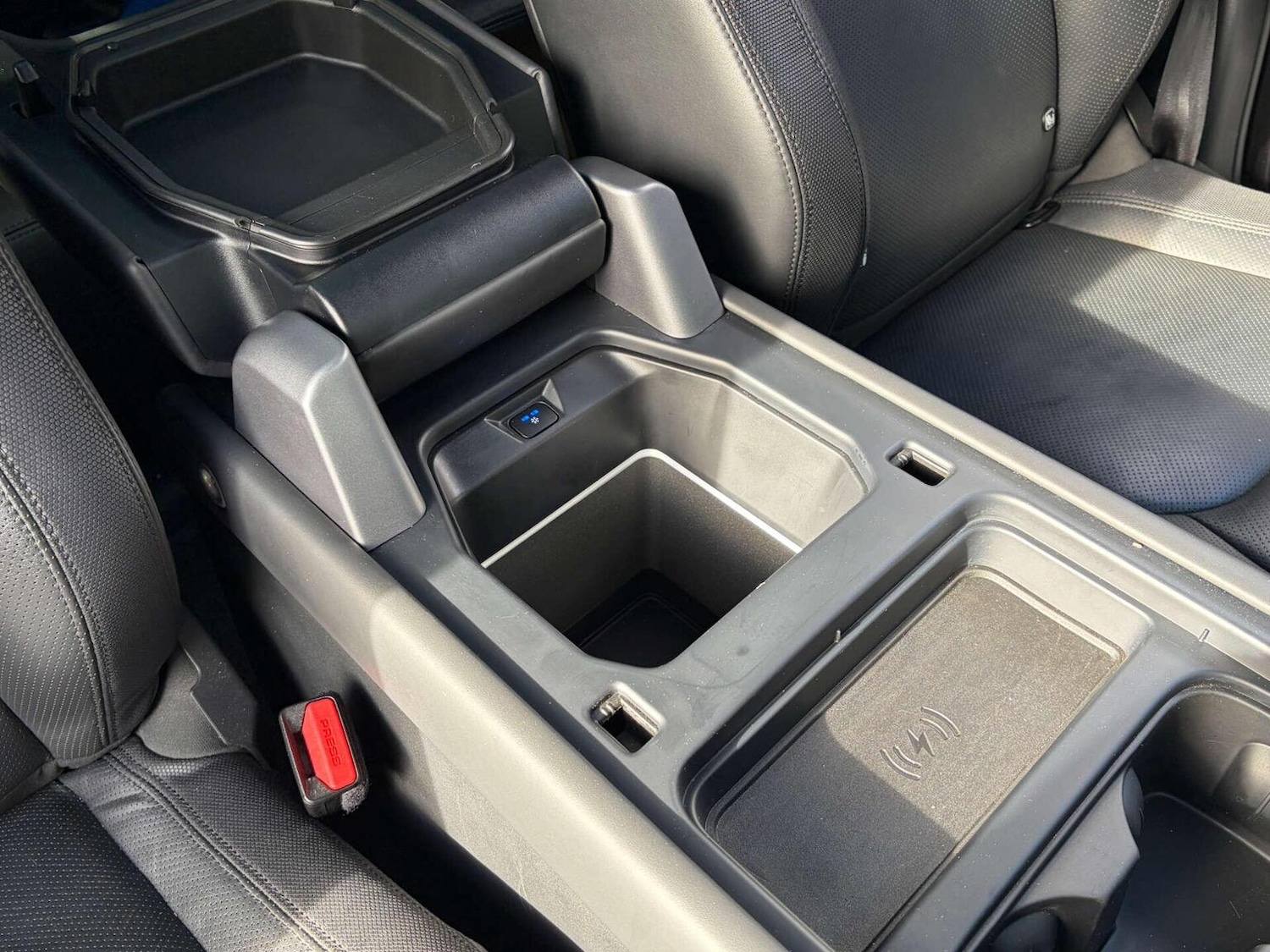 Used Land Rover Defender 2024 for sale - 77548290: Photo 55