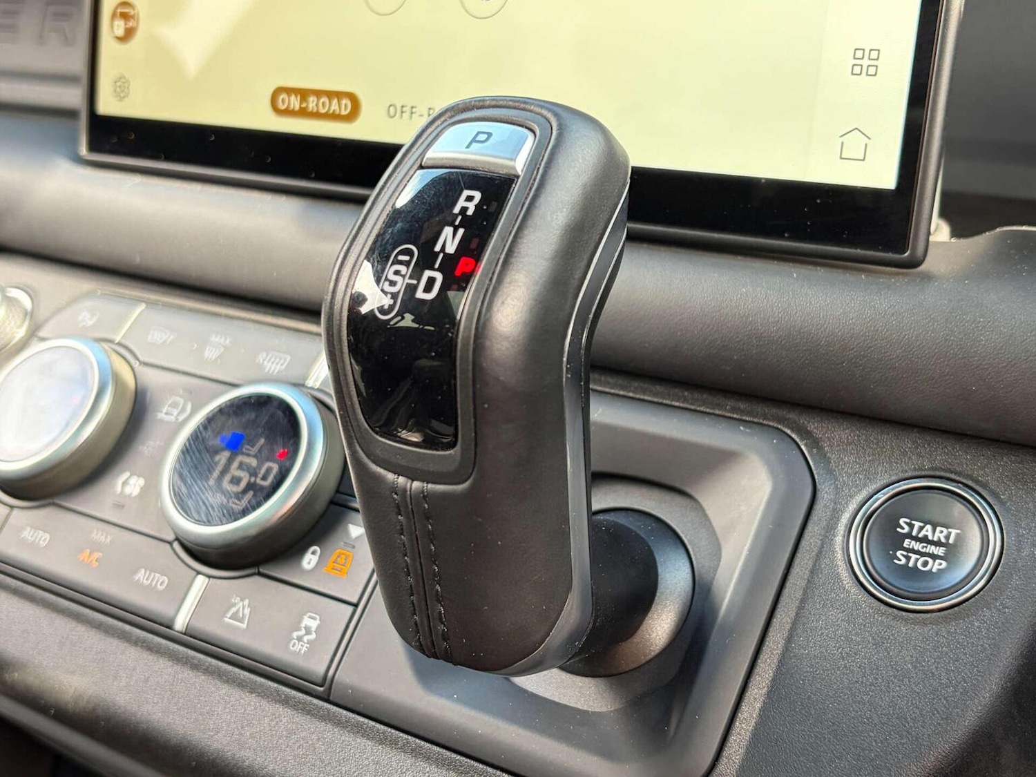 Used Land Rover Defender 2024 for sale - 77548290: Photo 58