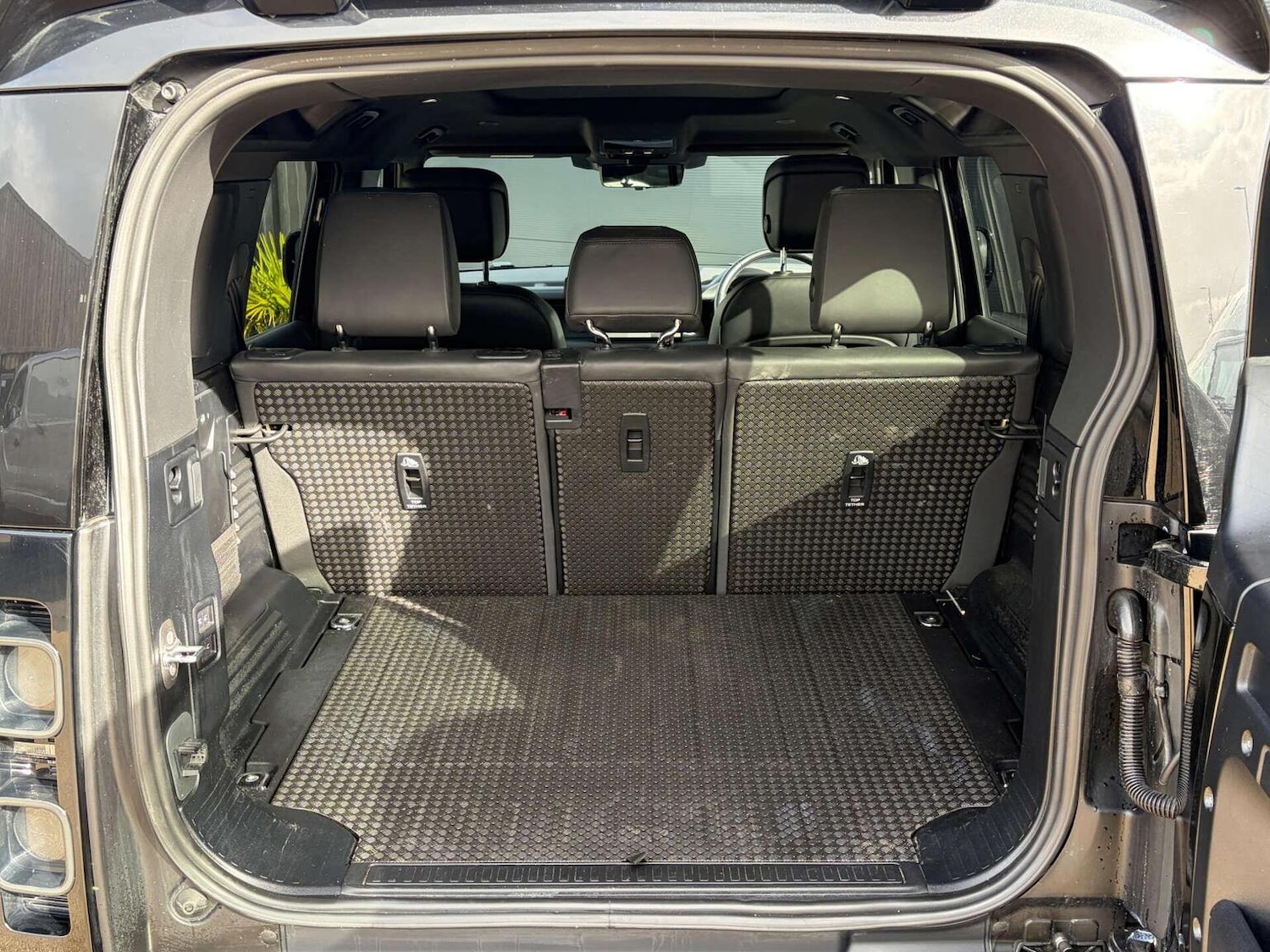 Used Land Rover Defender 2024 for sale - 77548290: Photo 72